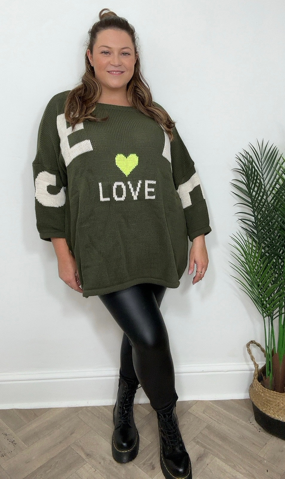 LOVE Jumper